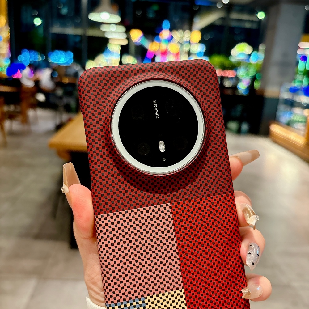 超薄型Magsafe対応カーボンファイバーテクスチャスマホケ - Ultra Thin Frameless Phone Cover のレビューと価格